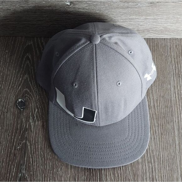 Under Armour Miami Hurricanes Gray Fitted Hat M/L - Picture 2 of 5